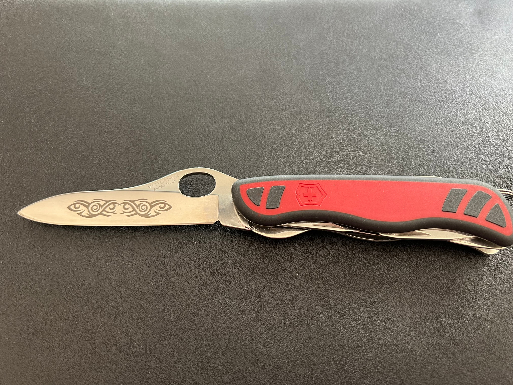 Lasergravur auf Victorinox Messer